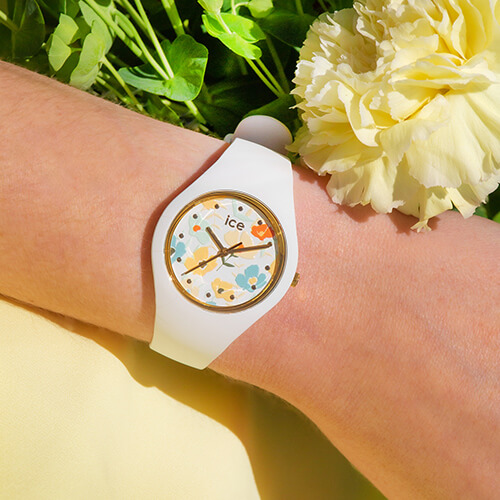 アイスウォッチの新作花柄腕時計「アイス フラワー 2021 」フラワー 